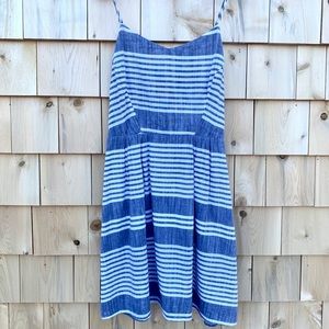 Women’s Old Navy Blue/White linen strap dress-M